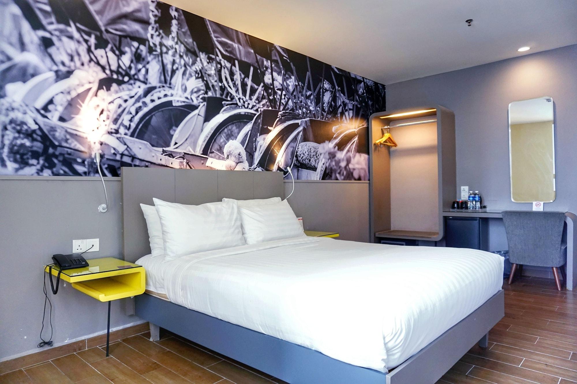Travelodge Georgetown, Penang Екстер'єр фото