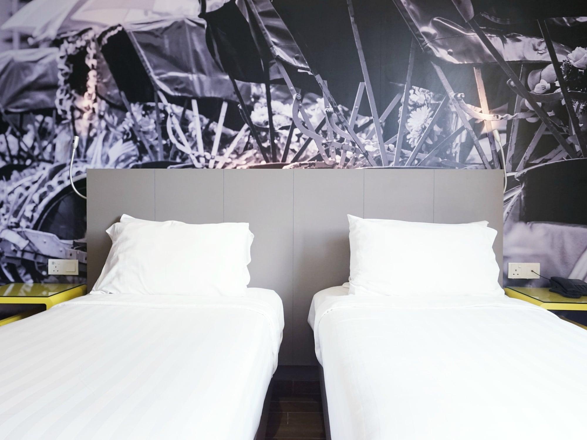 Travelodge Georgetown, Penang Екстер'єр фото