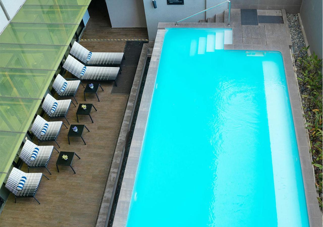 Travelodge Georgetown, Penang Екстер'єр фото